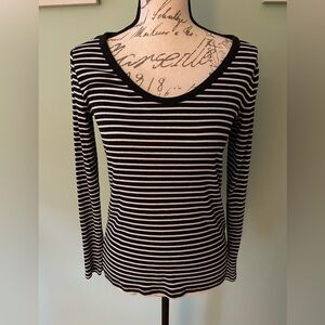 Women’s Gap Long-sleeve Striped Top Size Medium